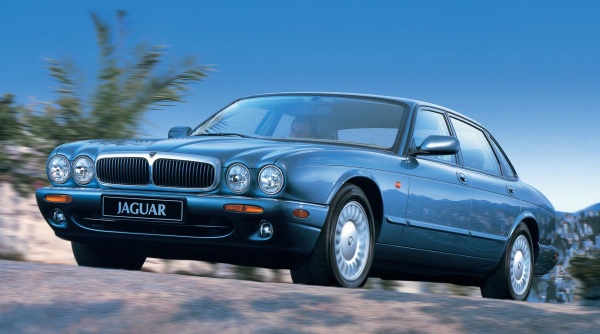 Jaguar XJ8 (X308)