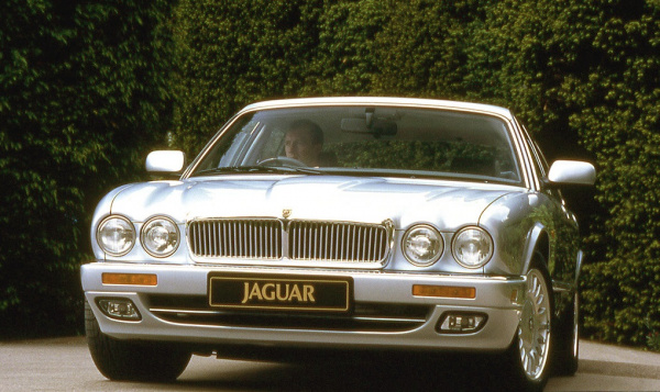 Jaguar XJ (X300)