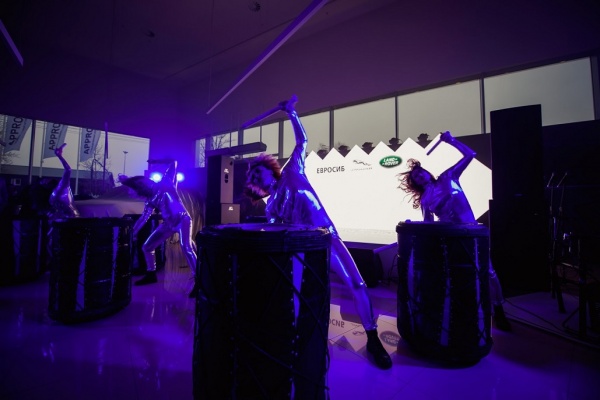 Jaguar Land Rover Россия открывает новый дилерский центр в Санкт-Петербурге